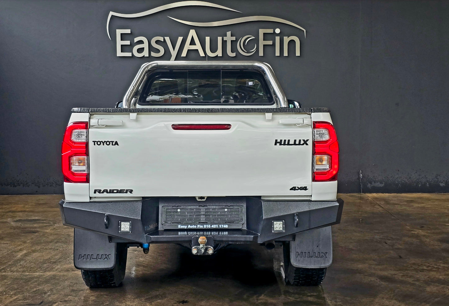 2017 Toyota Hilux 2.8 GD-6 RB RAIDER 4x4 P/U M/T S/Cab