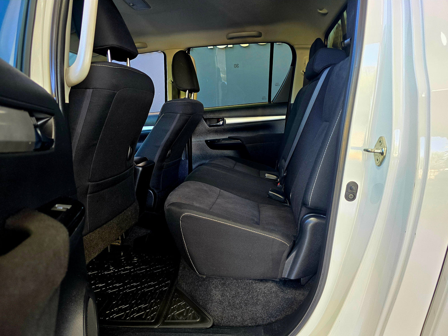 2017 Toyota Hilux 2.8 GD-6 RB RAIDER P/U A/T D/Cab
