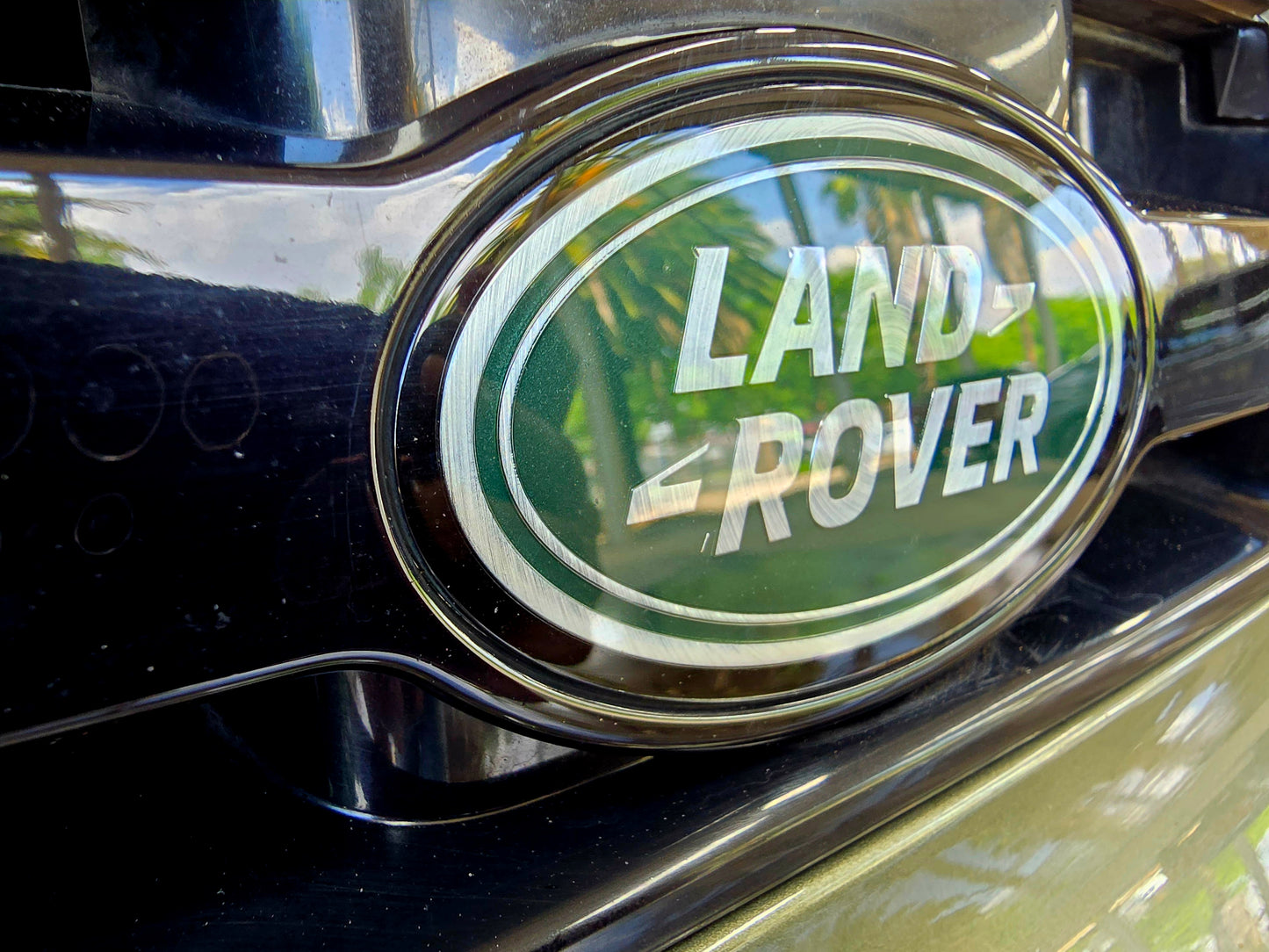 2023 Land Rover Defender 110 D300 HSE X-Dynamic