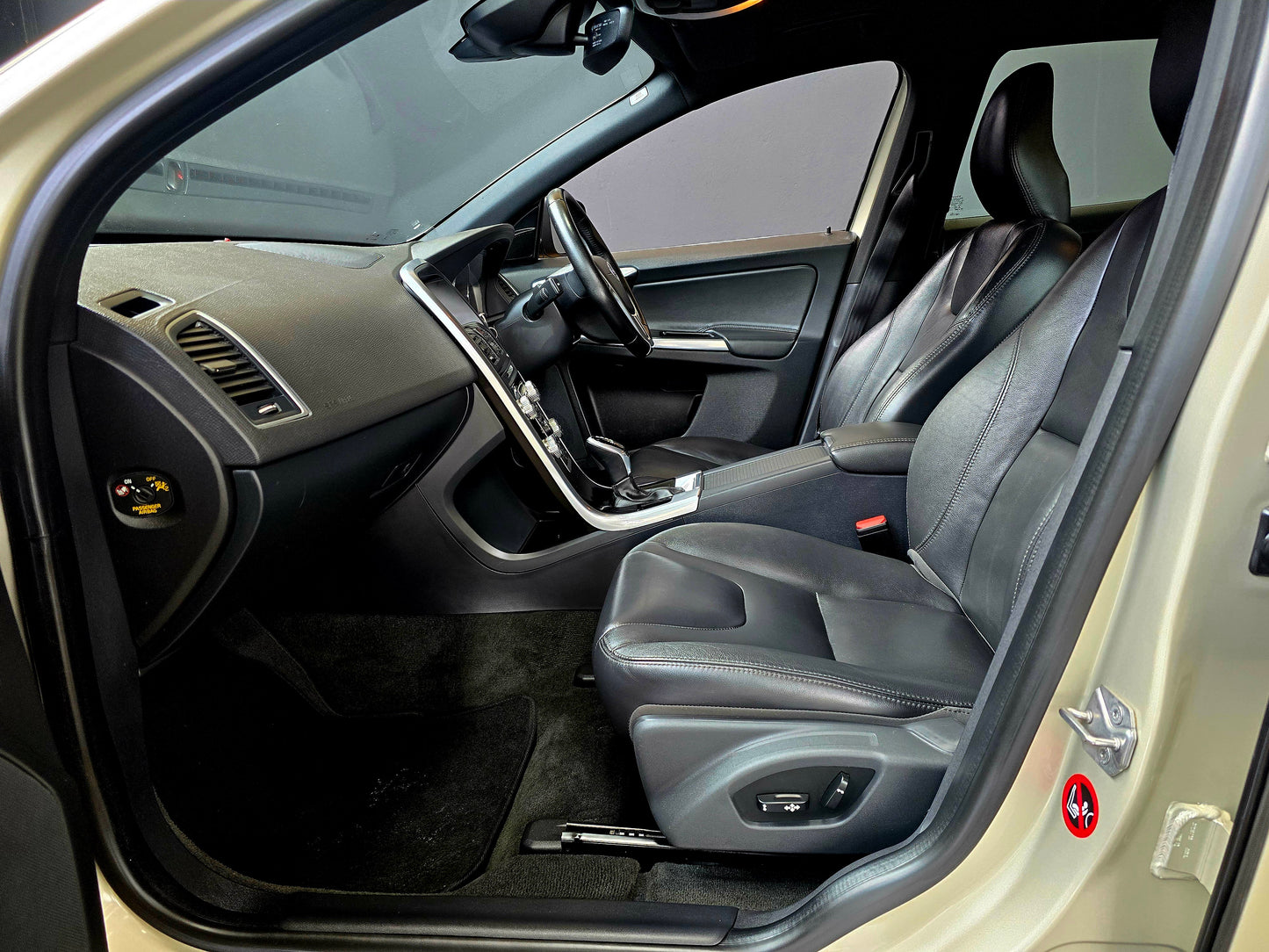 2017 Volvo XC60 D4 Incription Geartronic (DRIVE -E)