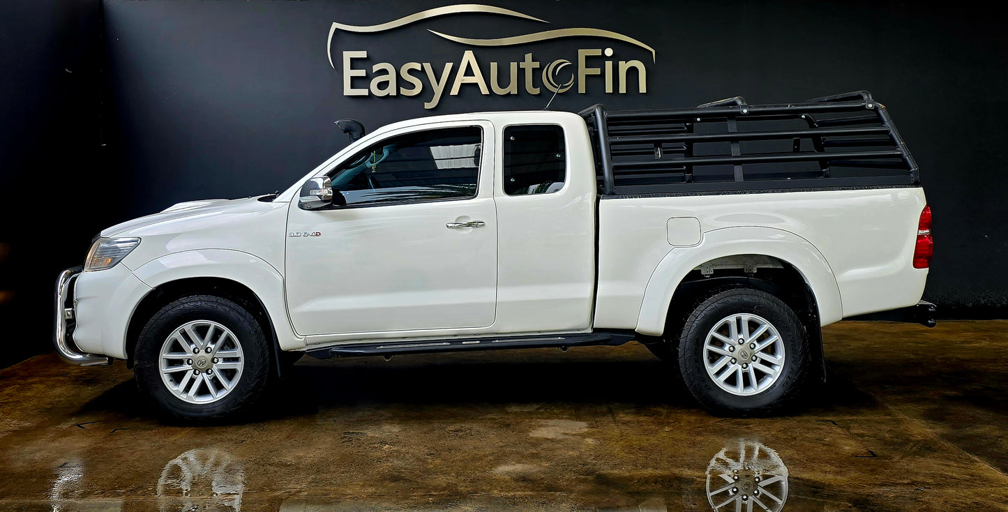 2014 Toyota Hilux 3.0 D-4DRB RAIDER 4x4 P/U M/T E/Cab