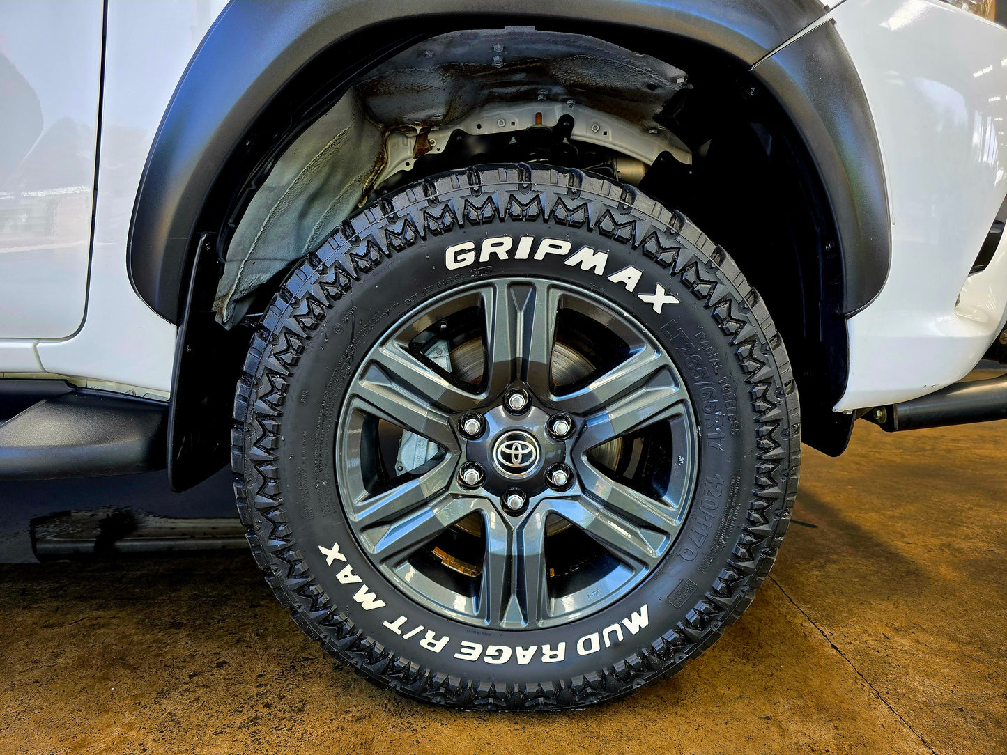 2016 Toyota Hilux 2.4 GD-6 SRX 4x4 P/U M/T S/Cab