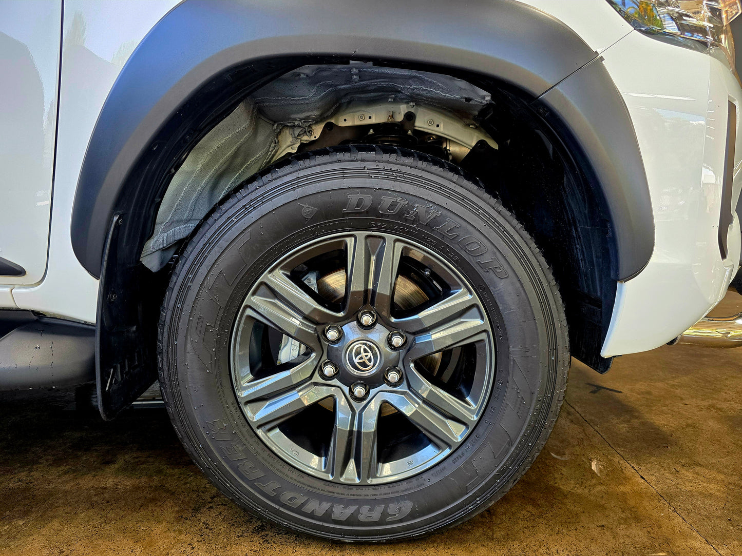 2023 Toyota Hilux 2.4 GD-6 RAIDER P/U A/T D/Cab