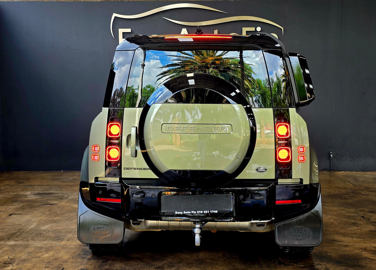 2023 Land Rover Defender 110 D300 HSE X-Dynamic