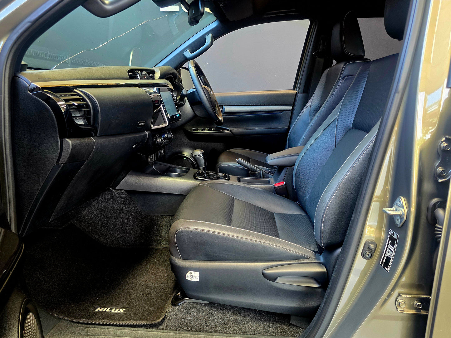 2023 Toyota Hilux 2.8 GD-6 RB LEGEND 4x4 4x4 P/U A/T D/Cab