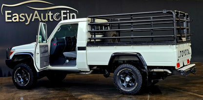 2015 Toyota Landcruiser 79 4.5 LX V8 P/U M/T S/Cab
