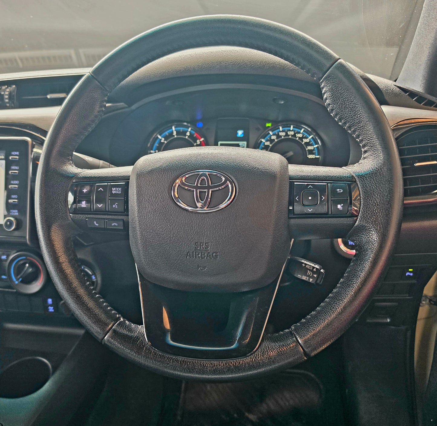 2022 Toyota Hilux 2.8 GD-6 RB LEGEND 4X4 P/U A/T E/Cab