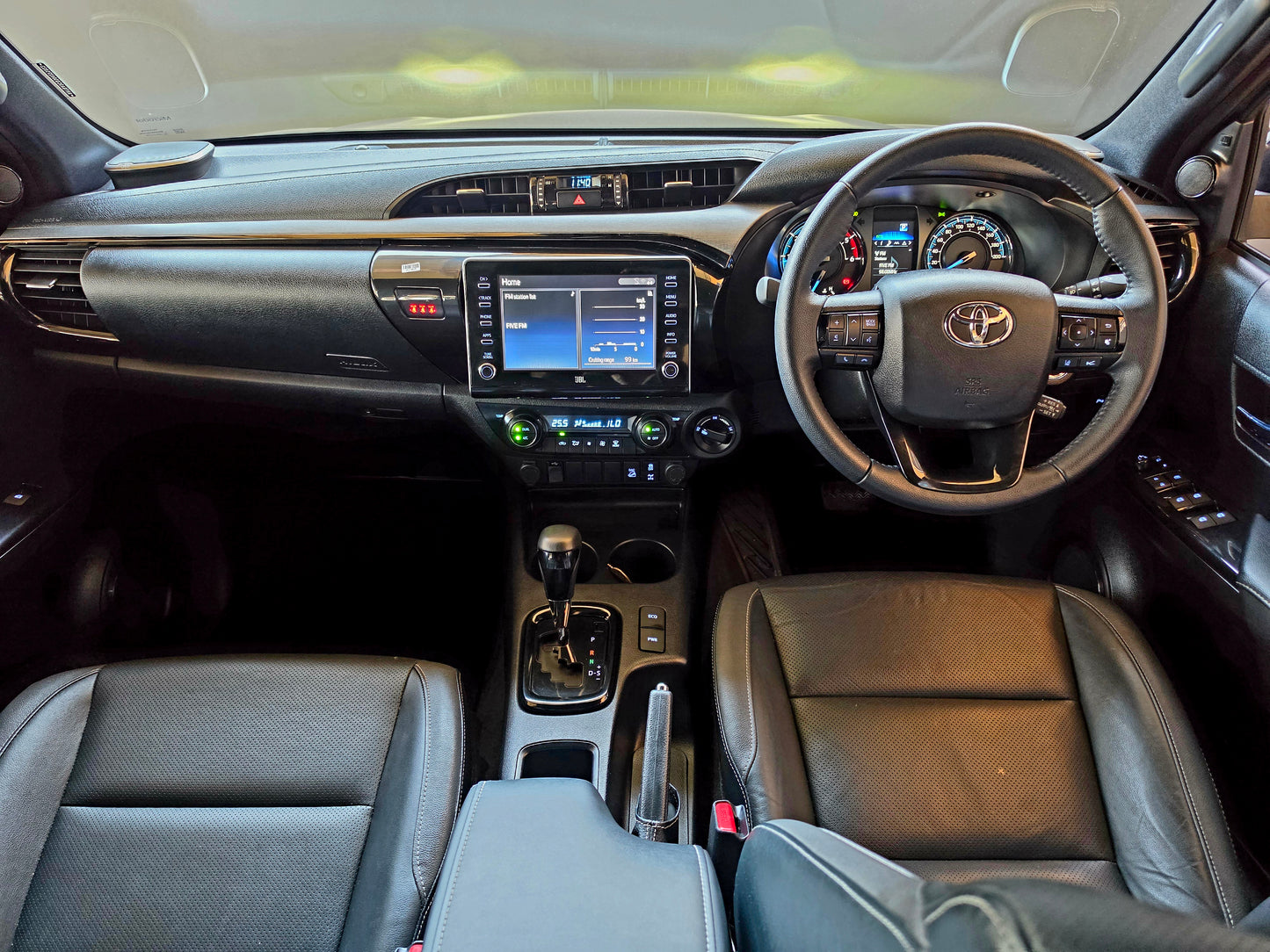 2024 Toyota Hilux 2.8 GD-6 RB LEGEND 4x4 P/U M/T D/Cab