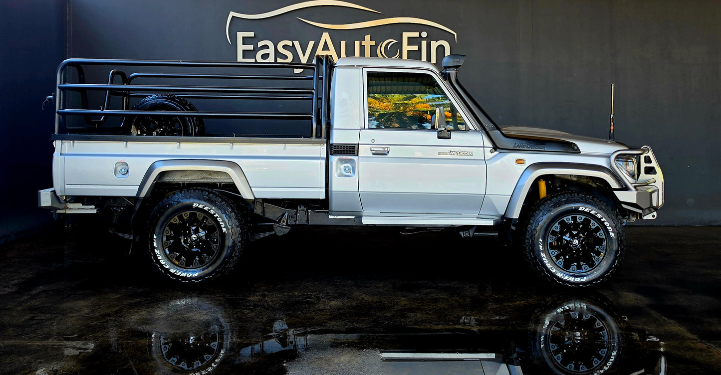 2014 Toyota Landcruiser 79 4.5 LX V8 P/U M/T S/Cab