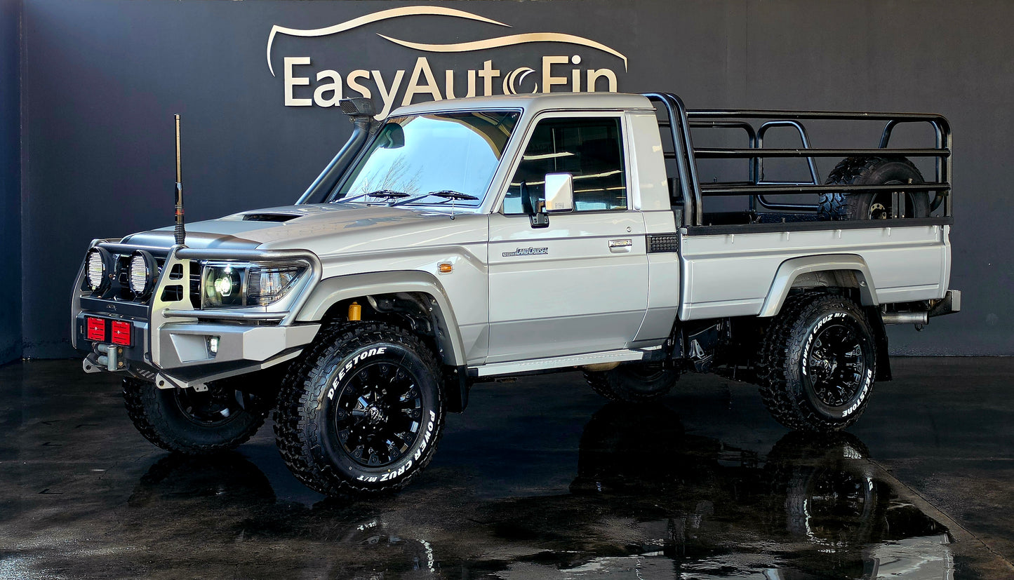 2014 Toyota Landcruiser 79 4.5 LX V8 P/U M/T S/Cab