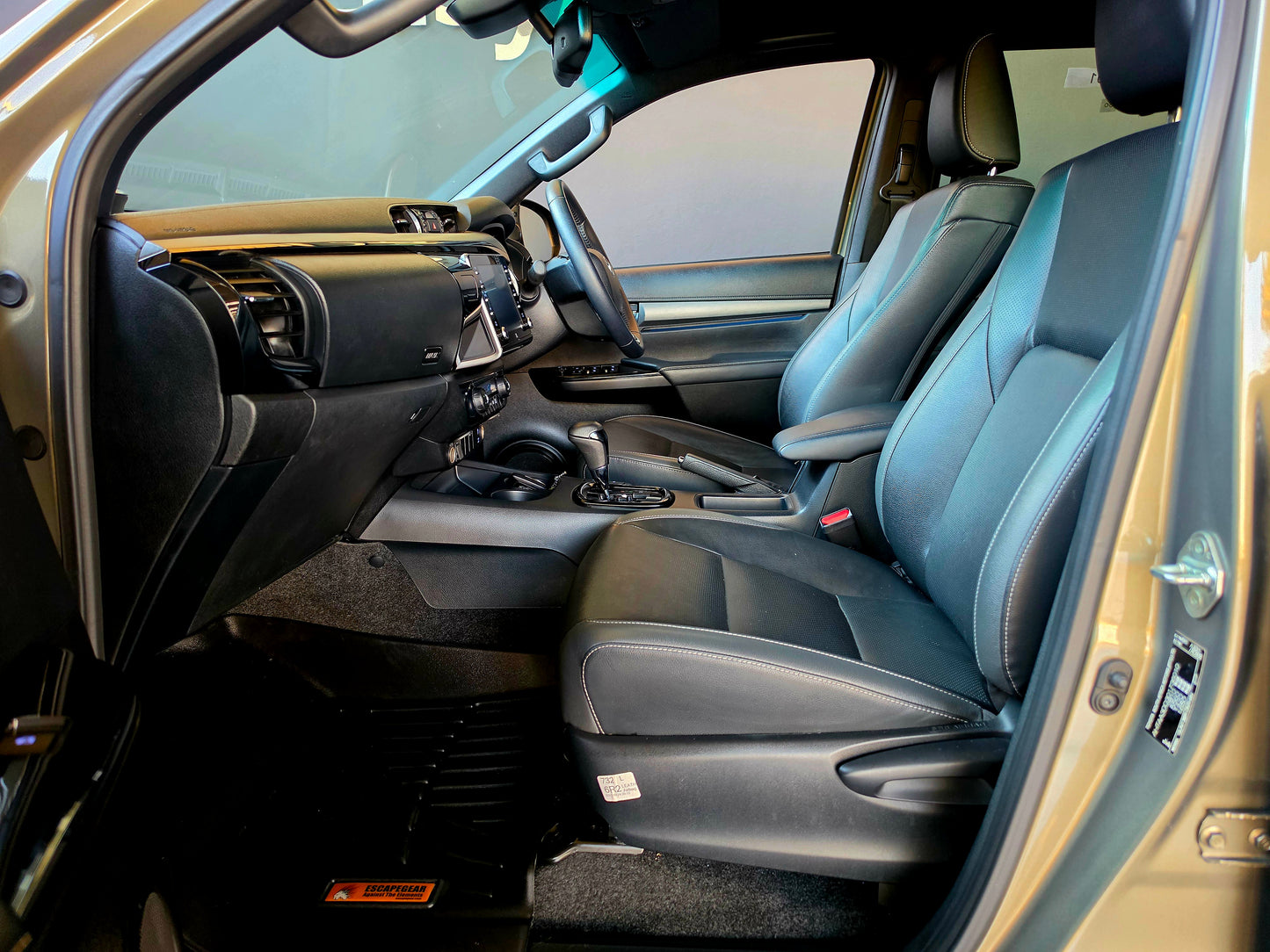 2023 Toyota Hilux 2.8 GD-6 RB LEGEND P/U A/T D/Cab