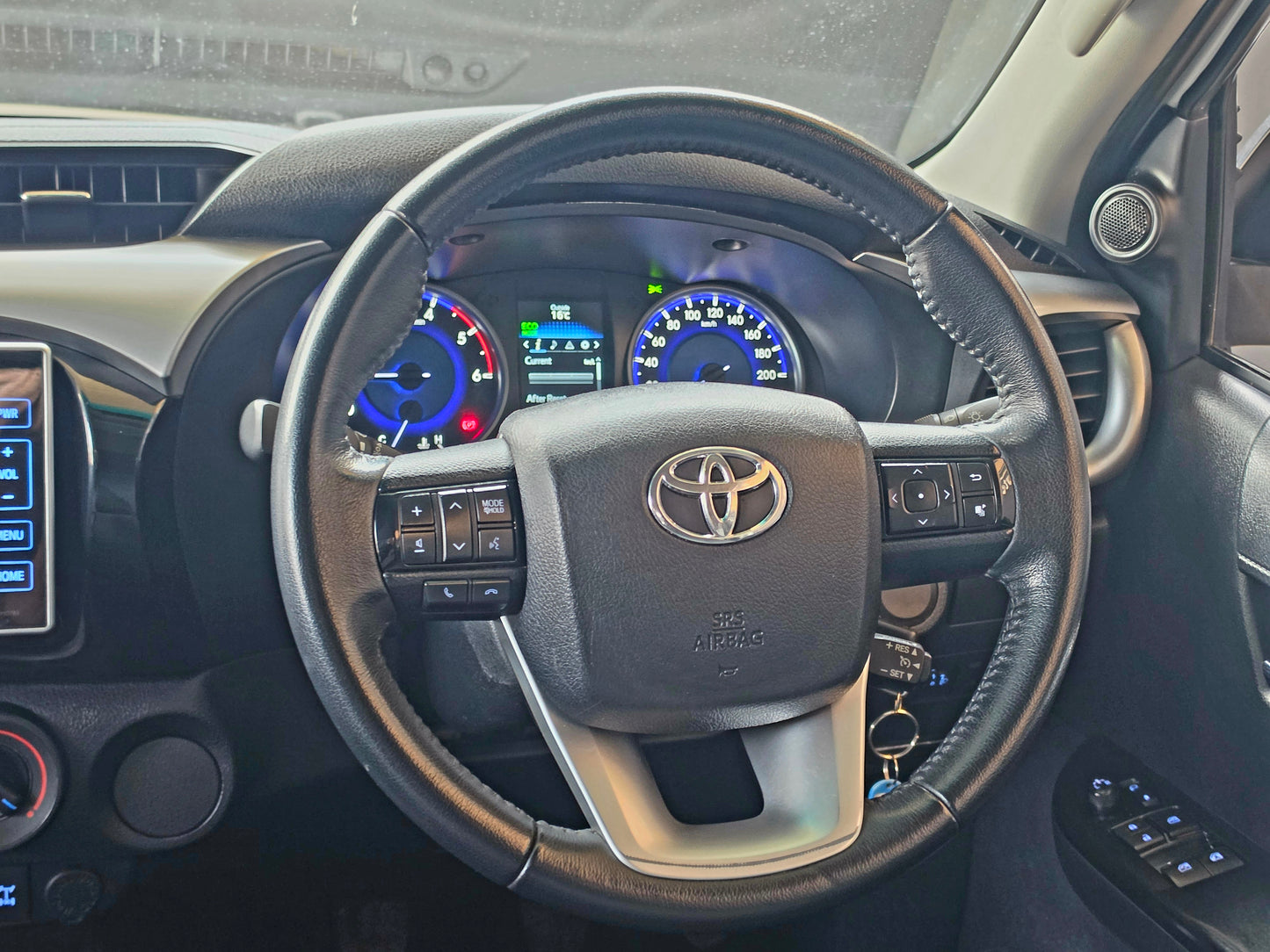 2017 Toyota Hilux 2.8 GD-6 RB RAIDER P/U M/T S/Cab