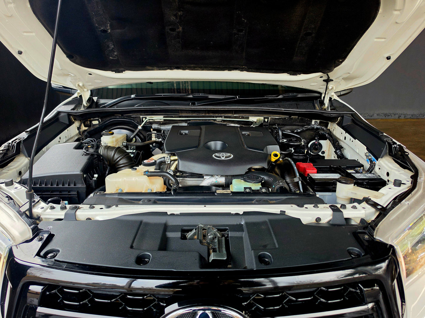 2020 Toyota Hilux 2.8 GD-6 RB LEGEND 50 P/U M/T E/Cab