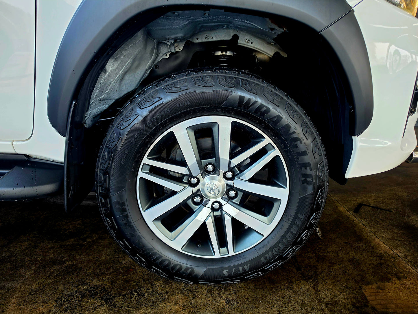 2018 Toyota Hilux 2.8 GD-6 RB DAKAR P/U M/T D/Cab