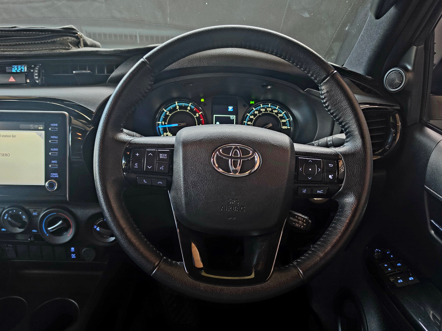 2023 Toyota Hilux 2.8 GD-6 LEGEND 4x4 P/U A/T E/Cab