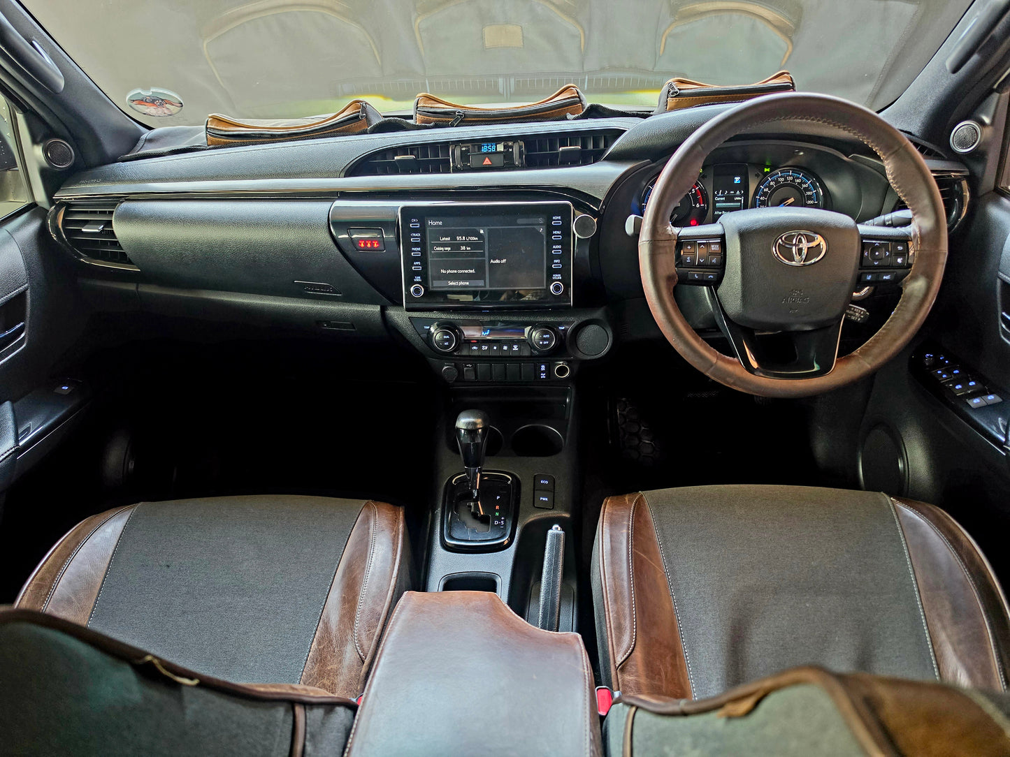 2022 Toyota Hilux 2.8 GD-6 RB LEGEND P/U A/T D/Cab