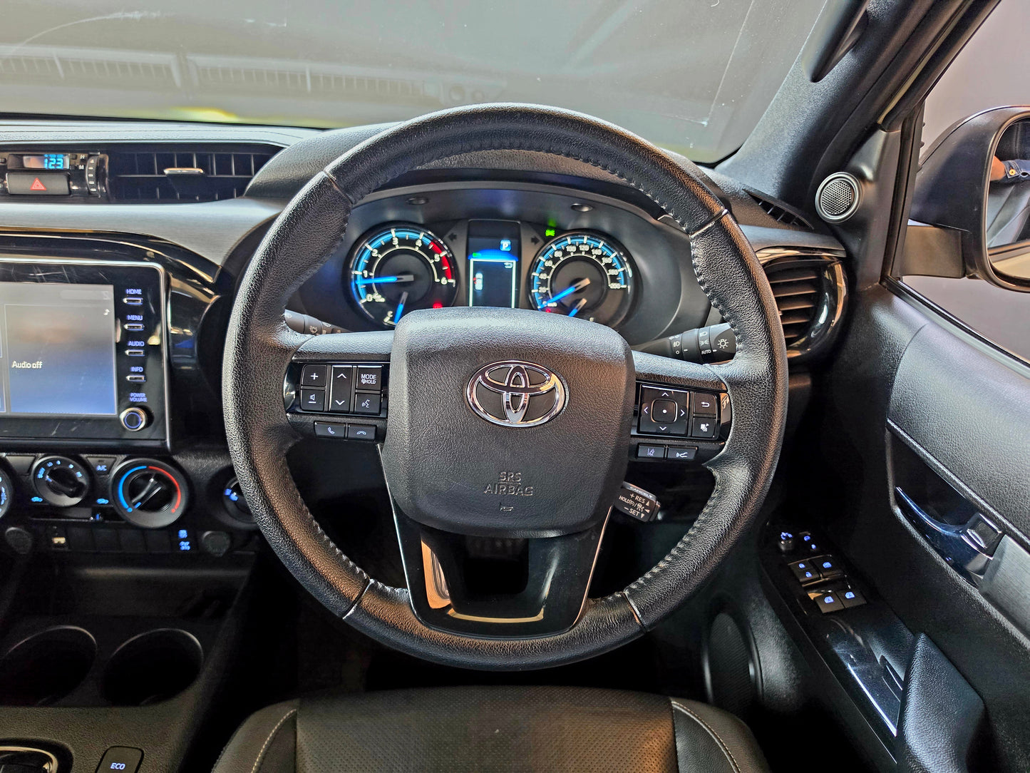 2024 Toyota Hilux 2.8 GD-6 RB LEGEND 4x4 P/U A/T E/Cab