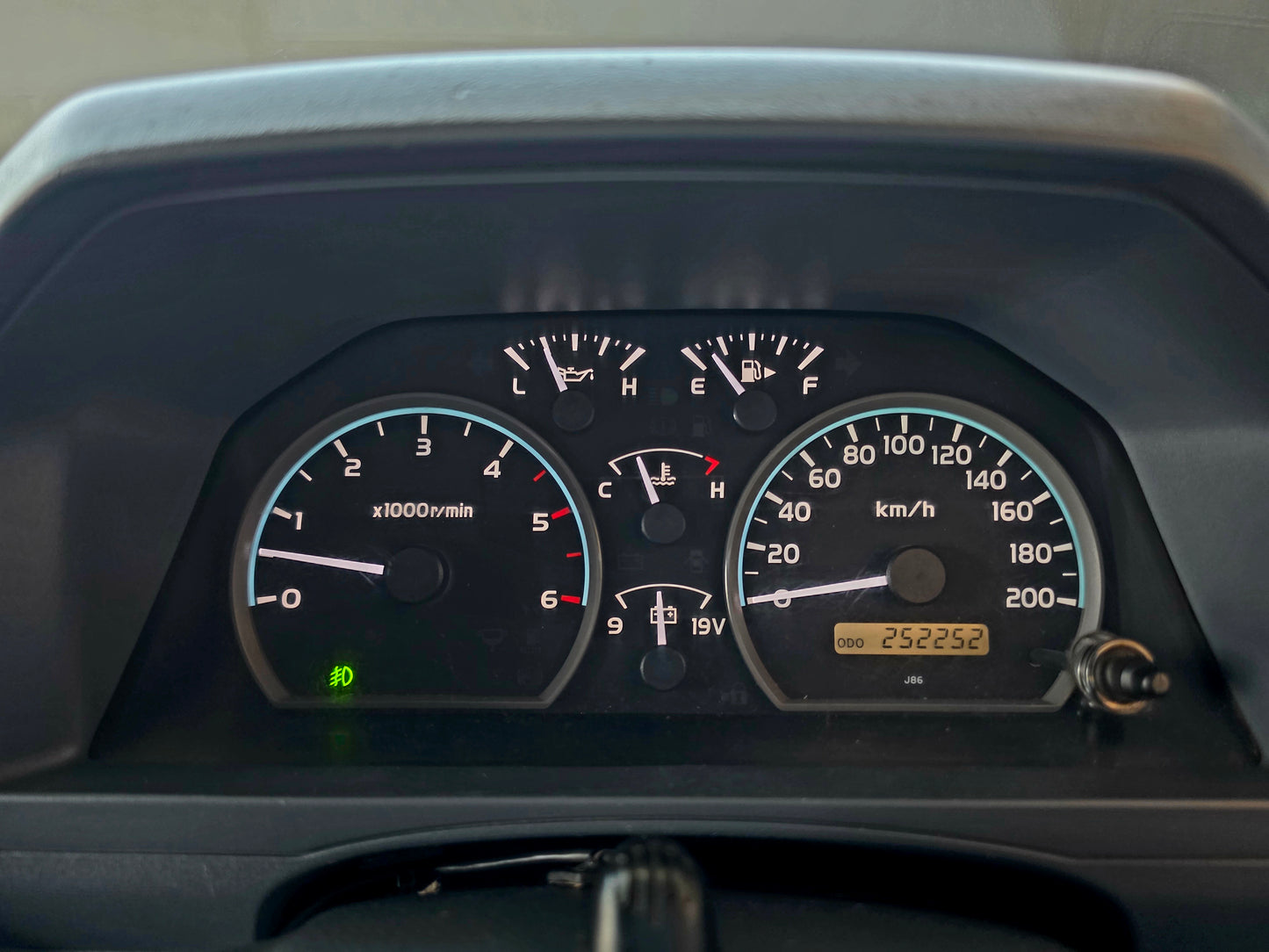 2015 Toyota Landcruiser 79 4.5 LX V8 P/U M/T