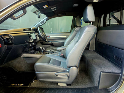 2023 Toyota Hilux 2.8 GD-6 RB LEGEND 4x4 P/U A/T e/Cab