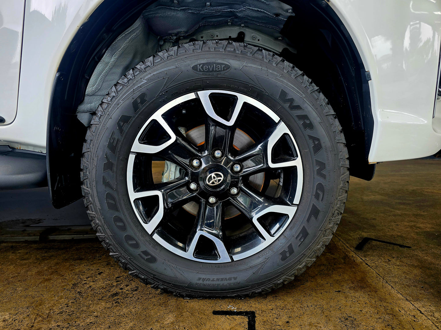 2020 Toyota Hilux 2.8 GD-6 RB LEGEND 50 P/U A/T D/Cab