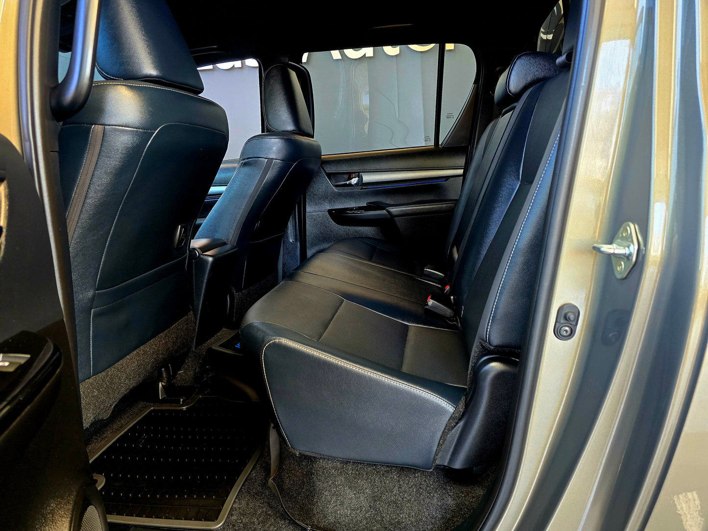 2024 Toyota Hilux 2.8 GD-6 RB LEGEND 4X4 P/U A/T D/Cab