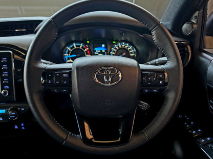 2025 Toyota Hilux 2.8 GD-6 LEGEND 55 4x4 P/U A/T D/Cab