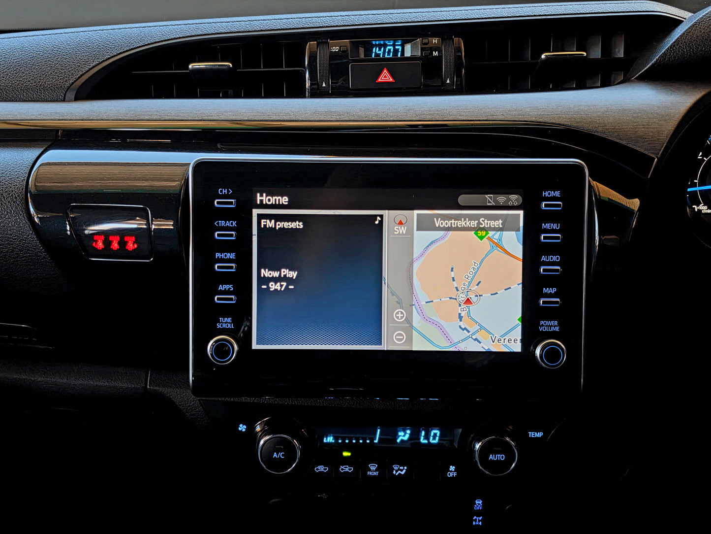 2021 Toyota Hilux 2.8 GD-6 RB LEGEND P/U D/T D/CAB