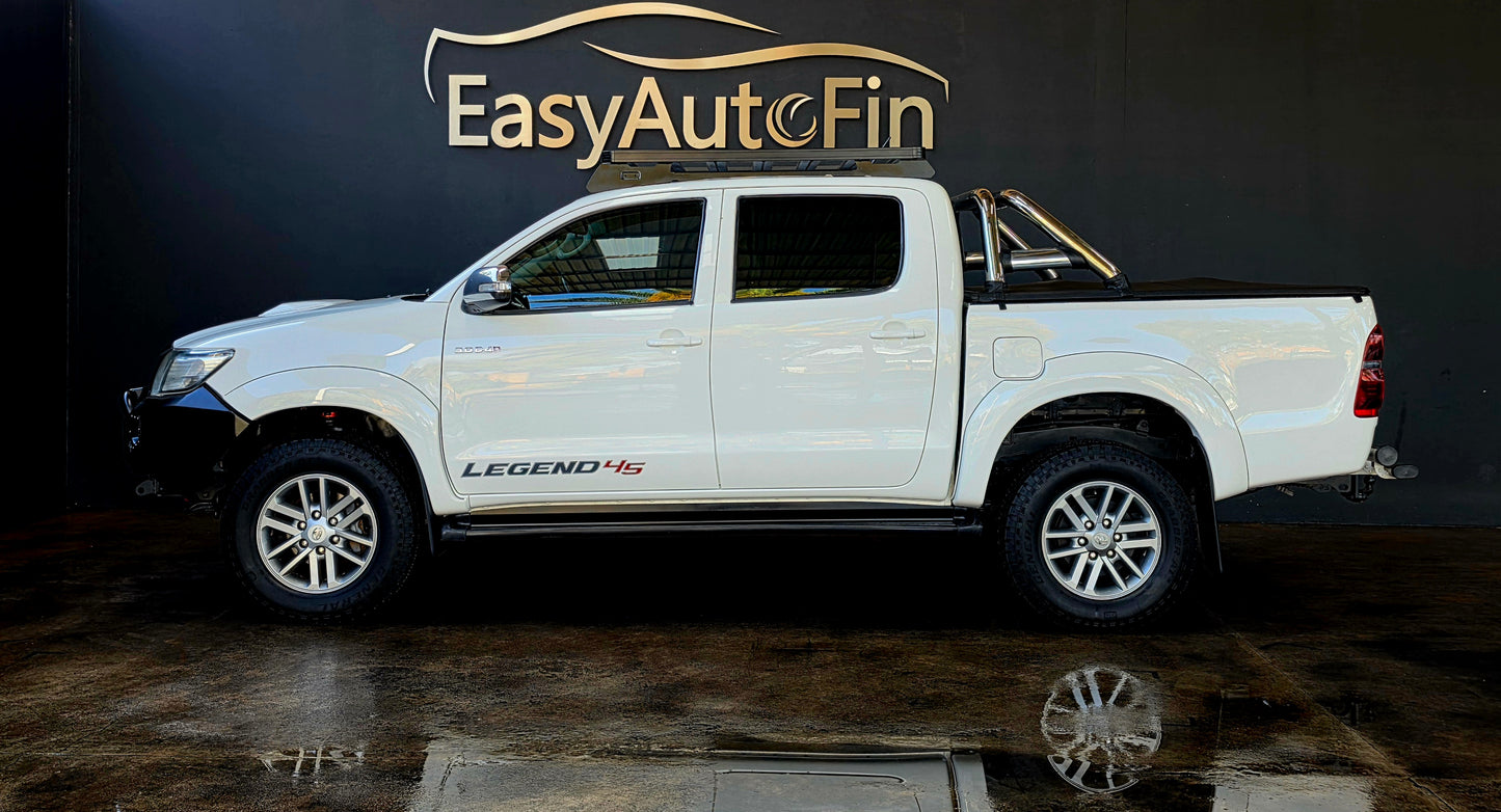 2015 Toyota Hilux 3.0 D-4D LEGEND 45 4X4 P/U M/T D/CAB