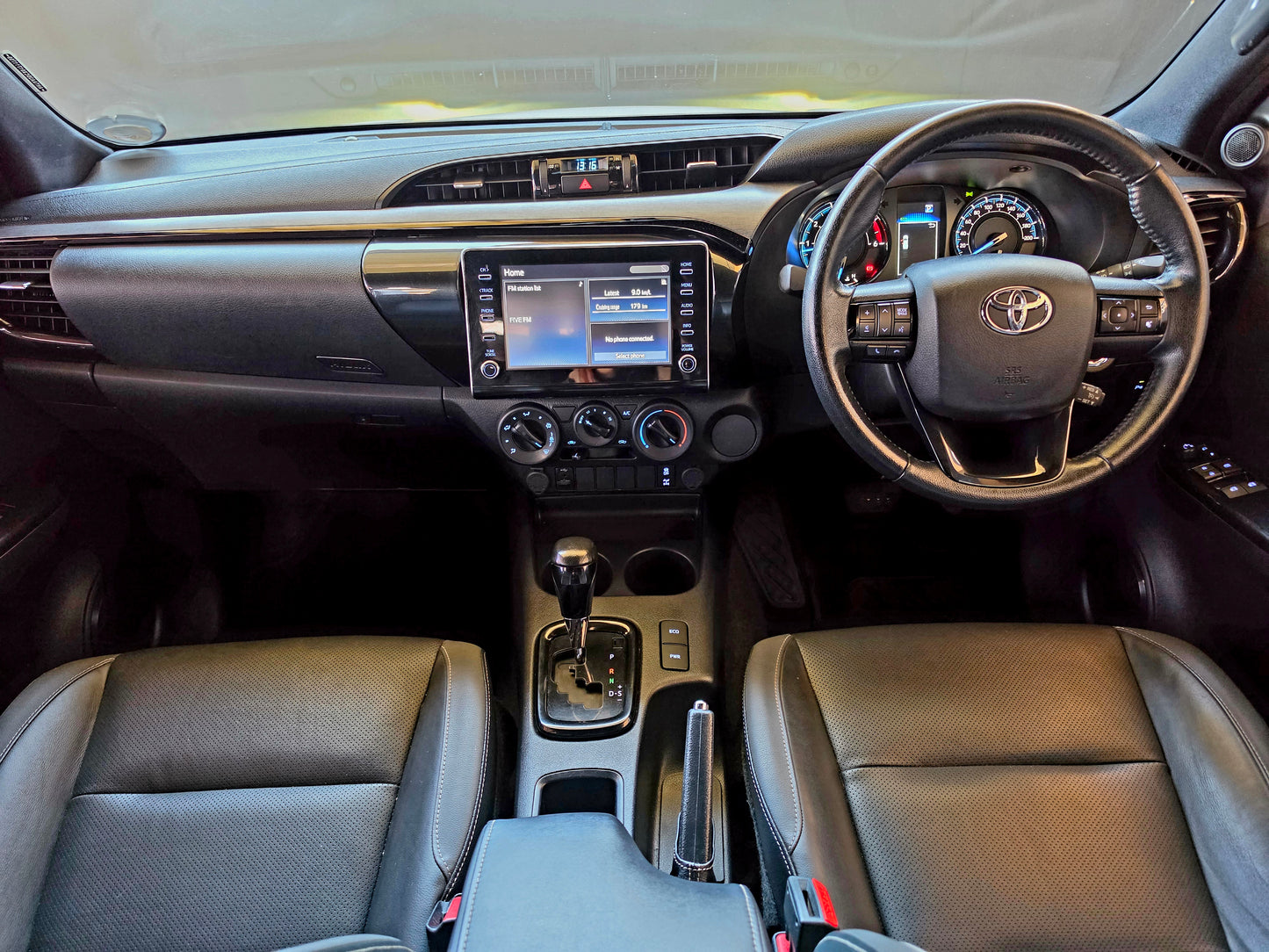 2022 Toyota Hilux 2.8 GD-6 RB LEGEND P/U A/T E/CAB