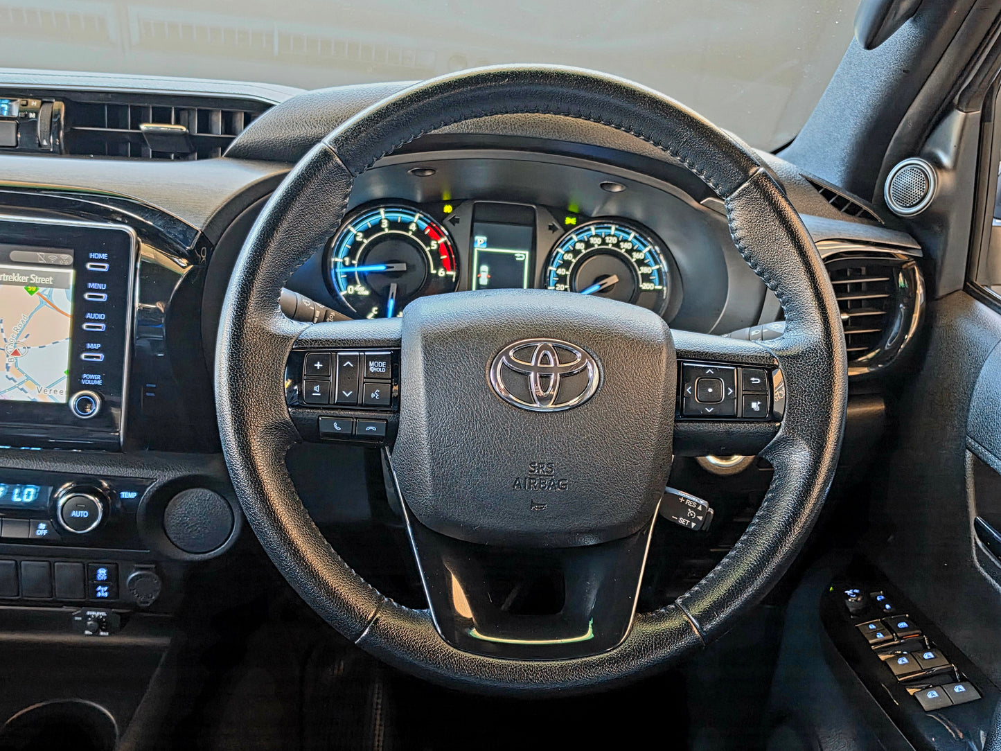 2021 Toyota Hilux 2.8 GD-6 RB LEGEND P/U D/T D/CAB