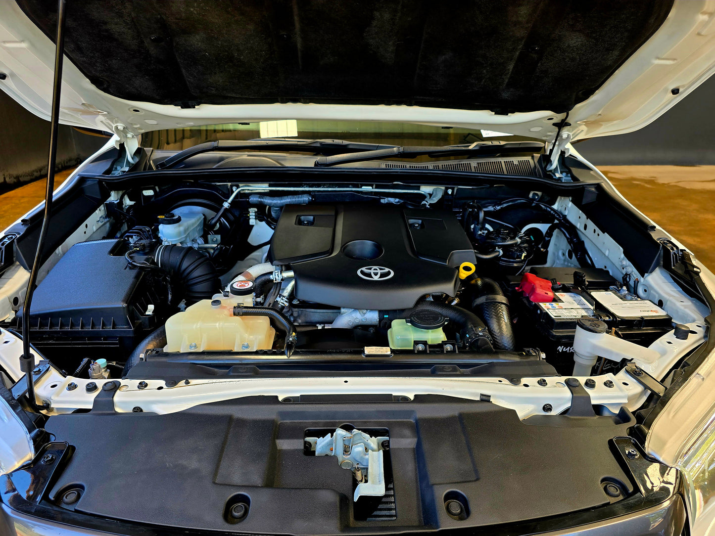 2019 Toyota Hilux 2.8 GD-6 DAKAR 4x4 P/U A/T D/Cab