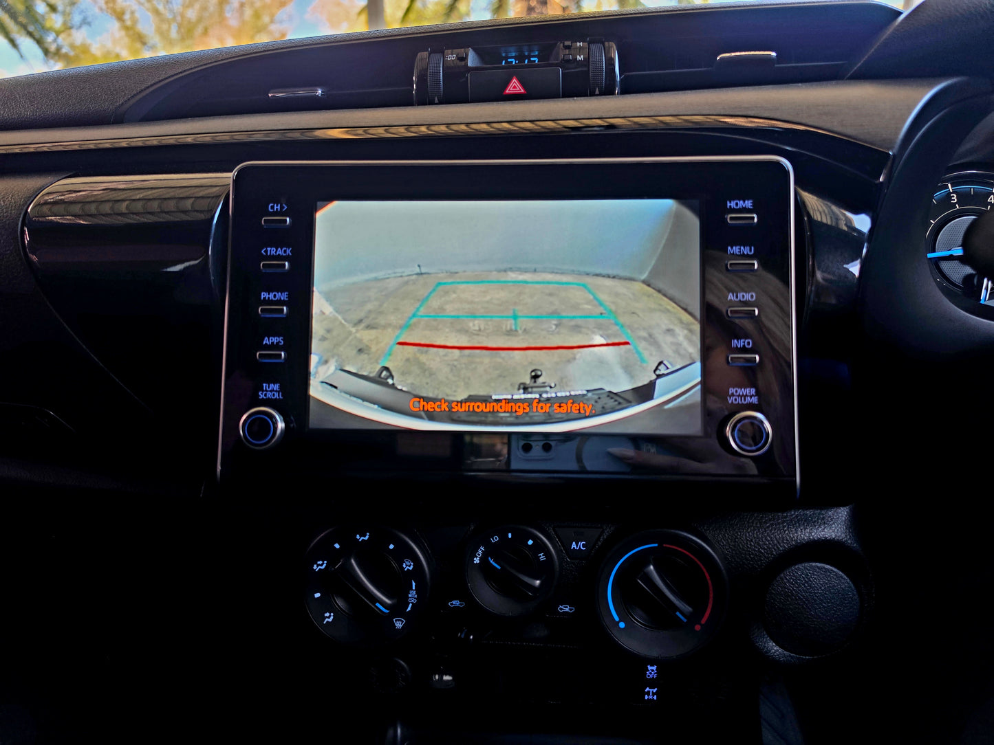 2022 Toyota Hilux 2.8 GD-6 RB LEGEND P/U A/T E/CAB