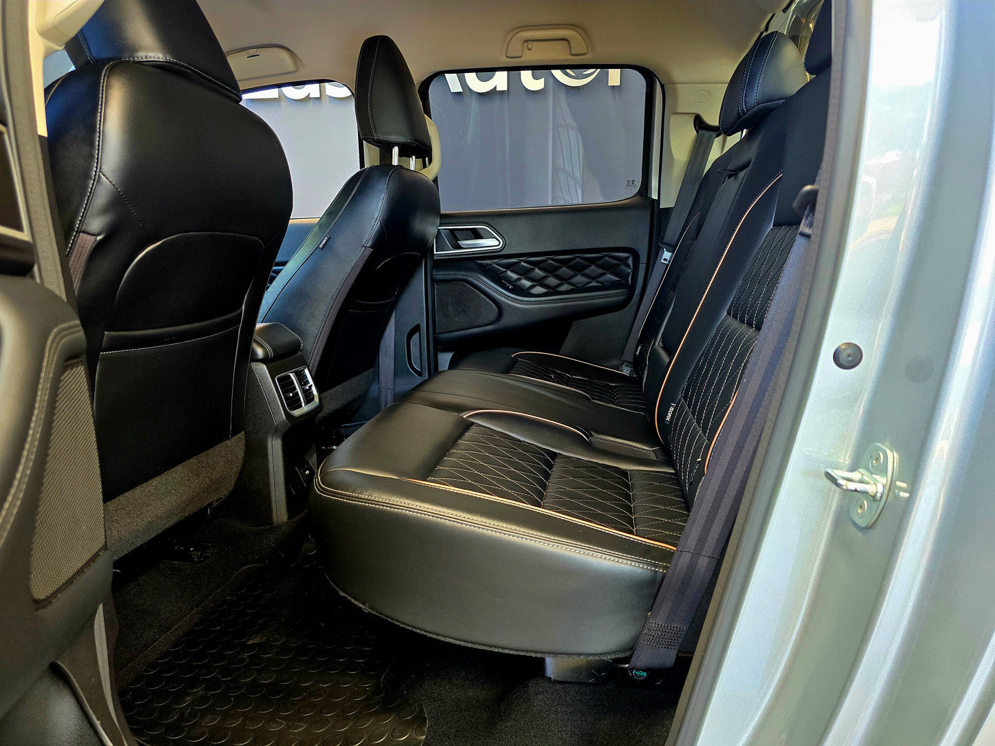 2024 GWM P-SERIES 2.0 TDi L/S Black Edition 4x4 P/ U A/T D/Cab