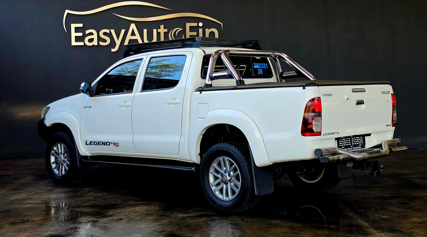 2015 Toyota Hilux 3.0 D-4D LEGEND 45 4X4 P/U M/T D/CAB