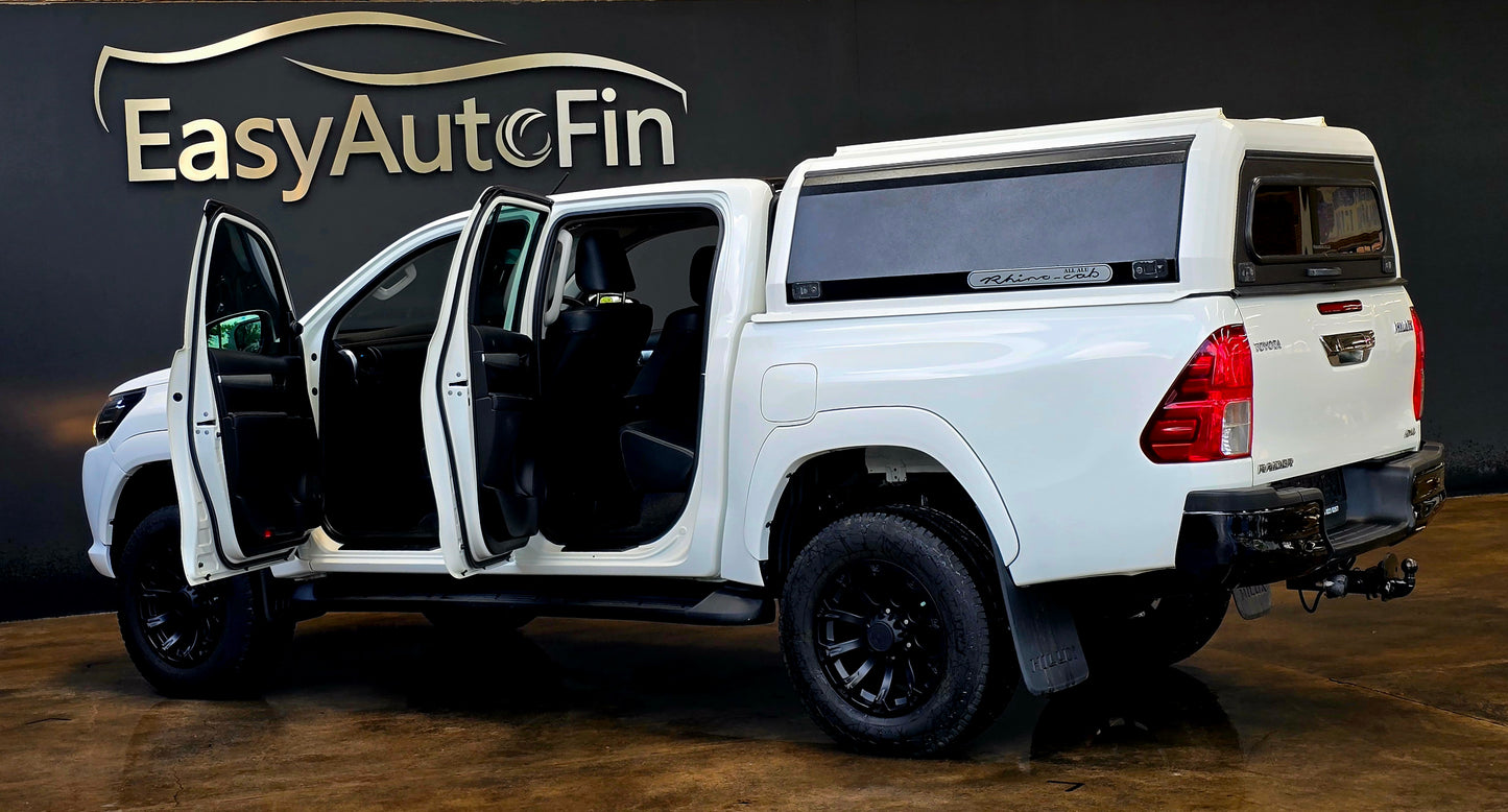 2017 Toyota Hilux 2.8 GD-6 RB RAIDER 4X4 P/U A/T D/Cab(BLACK EDITION)