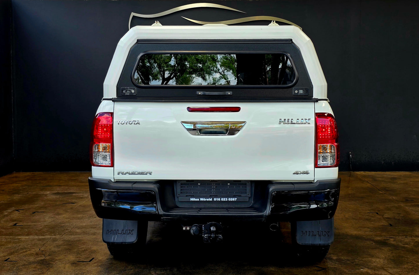 2017 Toyota Hilux 2.8 GD-6 RB RAIDER 4X4 P/U A/T D/Cab(BLACK EDITION)