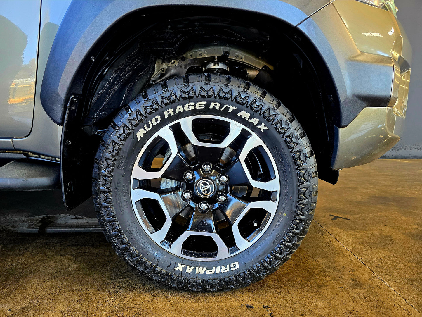 2024 Toyota Hilux 2.8 GD-6 RB LEGEND 4X4 P/U A/T D/Cab