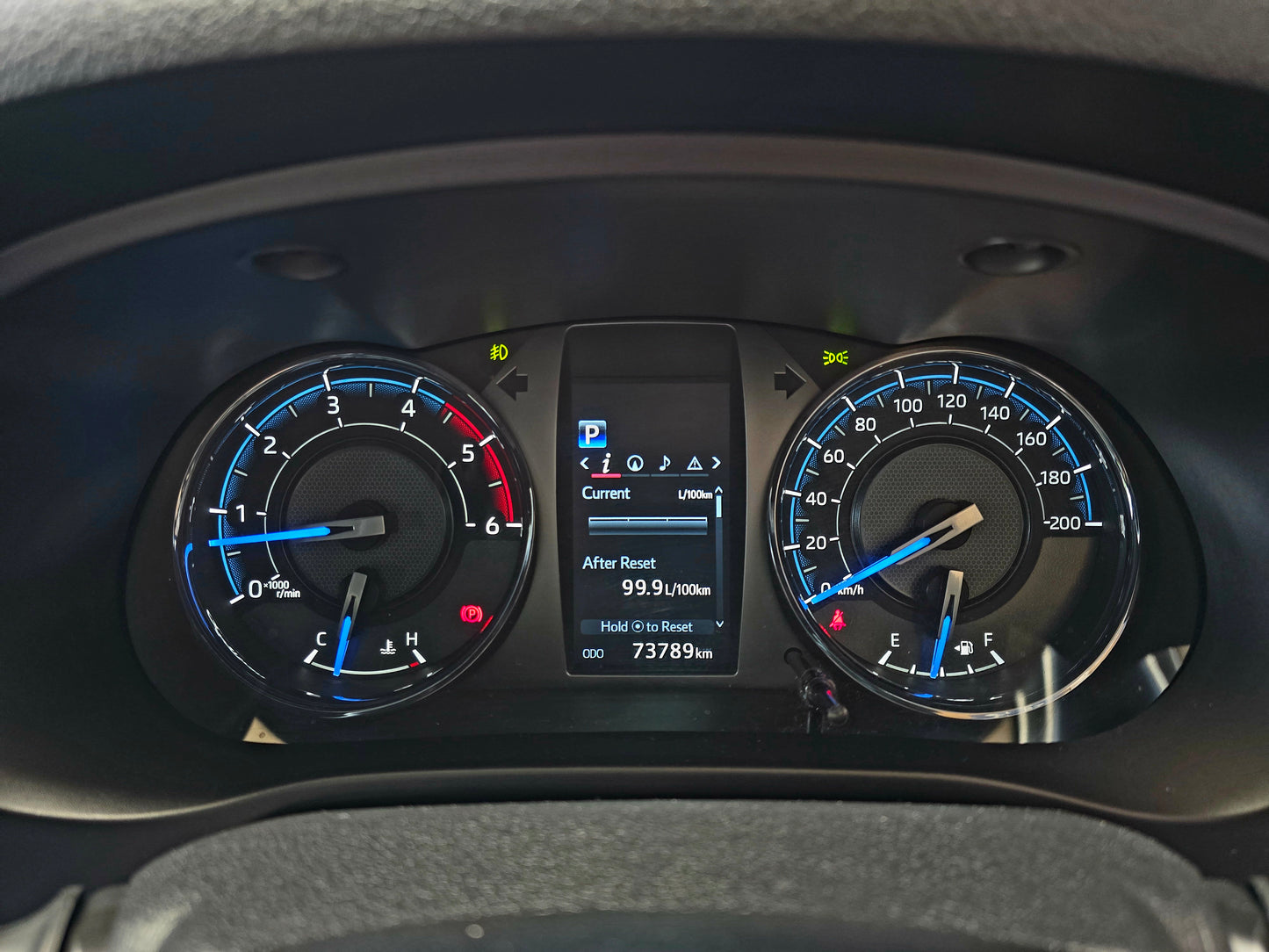 2021 Toyota Hilux 2.8 GD-6 RB LEGEND P/U A/T D/Cab