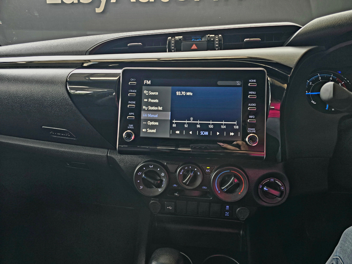 2024 Toyota Hilux 2.8 GD-6 RB LEGEND 4X4 P/U A/T E/Cab