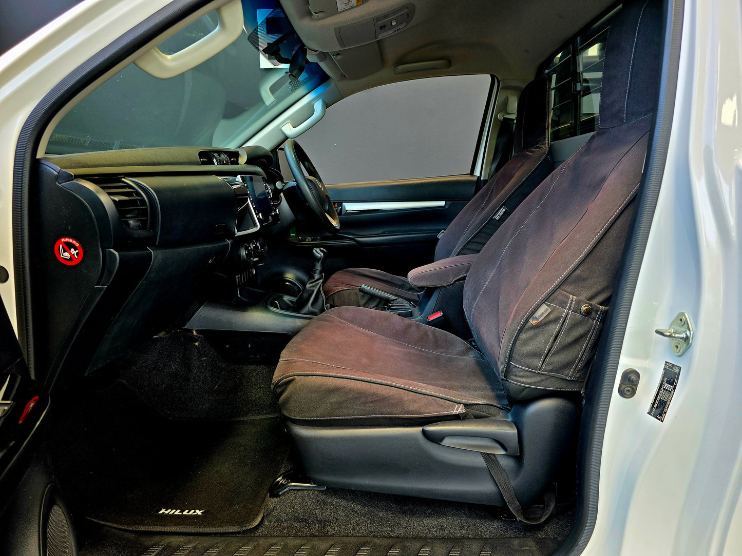 2021 Toyota Hilux 2.4 GD-6 RB RAIDER P/U M/T S/Cab