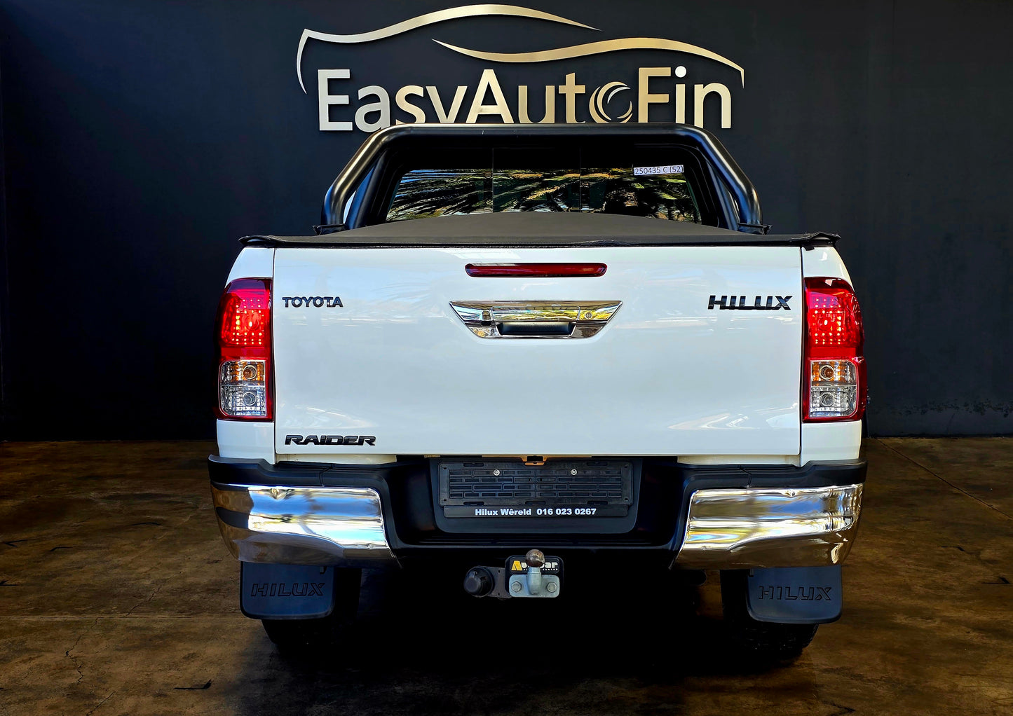 2017 Toyota Hilux 2.8 GD-6 RB RAIDER P/U M/T D/Cab