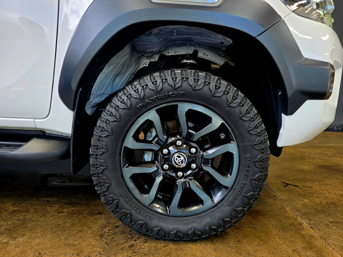 2021 Toyota Hilux 2.8 GD-6 RB LEGEND 4x4 P/U A/T E/Cab