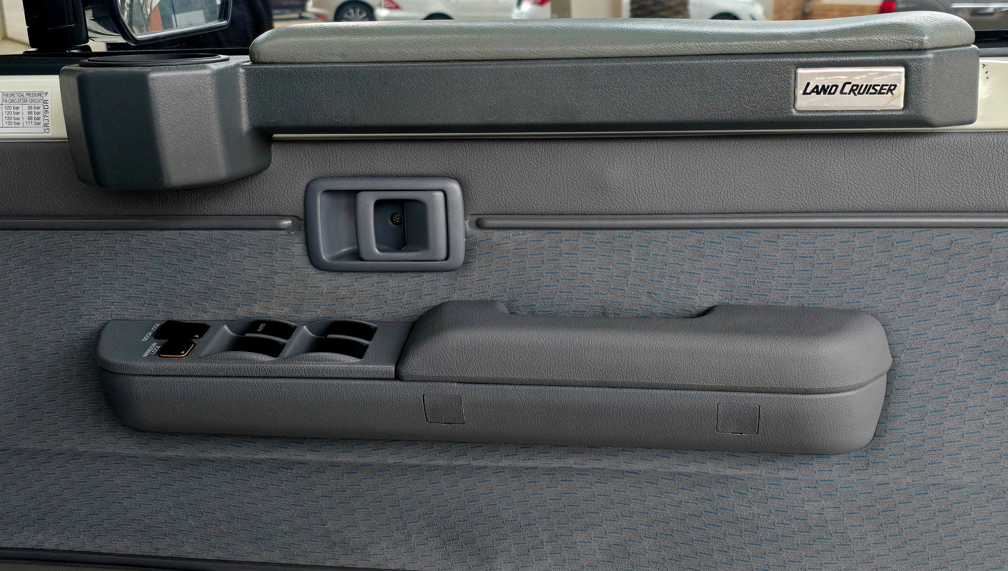 2023 Toyota Landcruiser 4.5D V8 P/U M/T D/Cab