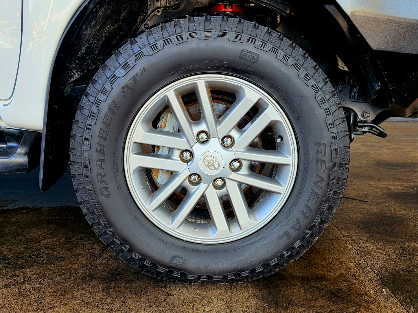 2015 Toyota Hilux 3.0 D-4D LEGEND 45 4X4 P/U M/T D/CAB
