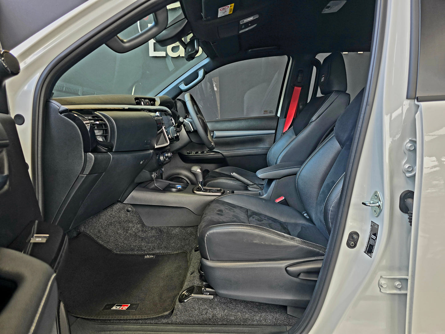 2025 Toyota Hilux 2.8 GD-6 GR-S 4x4 P/U A/T D/Cab