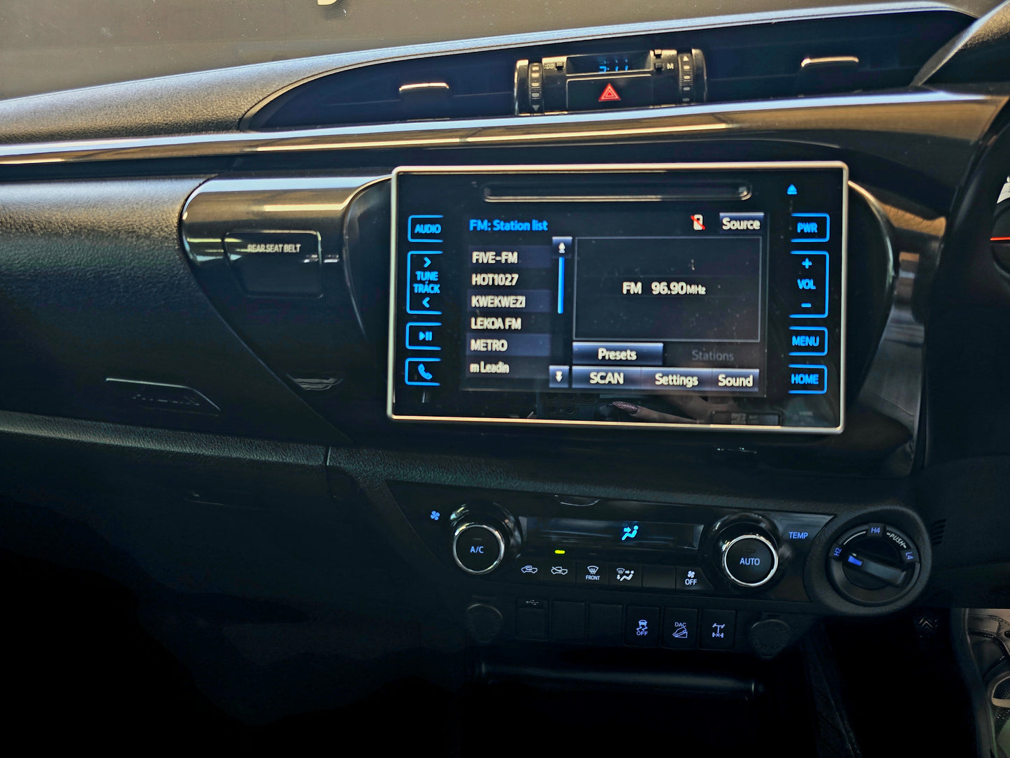 2018 Toyota Hilux 2.8 GD-6 RB DAKAR 4x4 P/ U A/T D/Cab