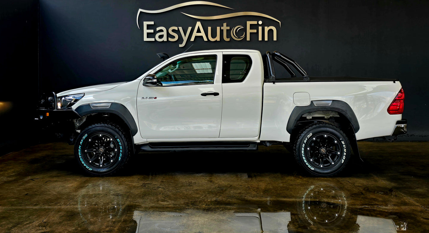 2017 Toyota Hilux 2.4 GD-6 RB SRX P/U M/T E/Cab